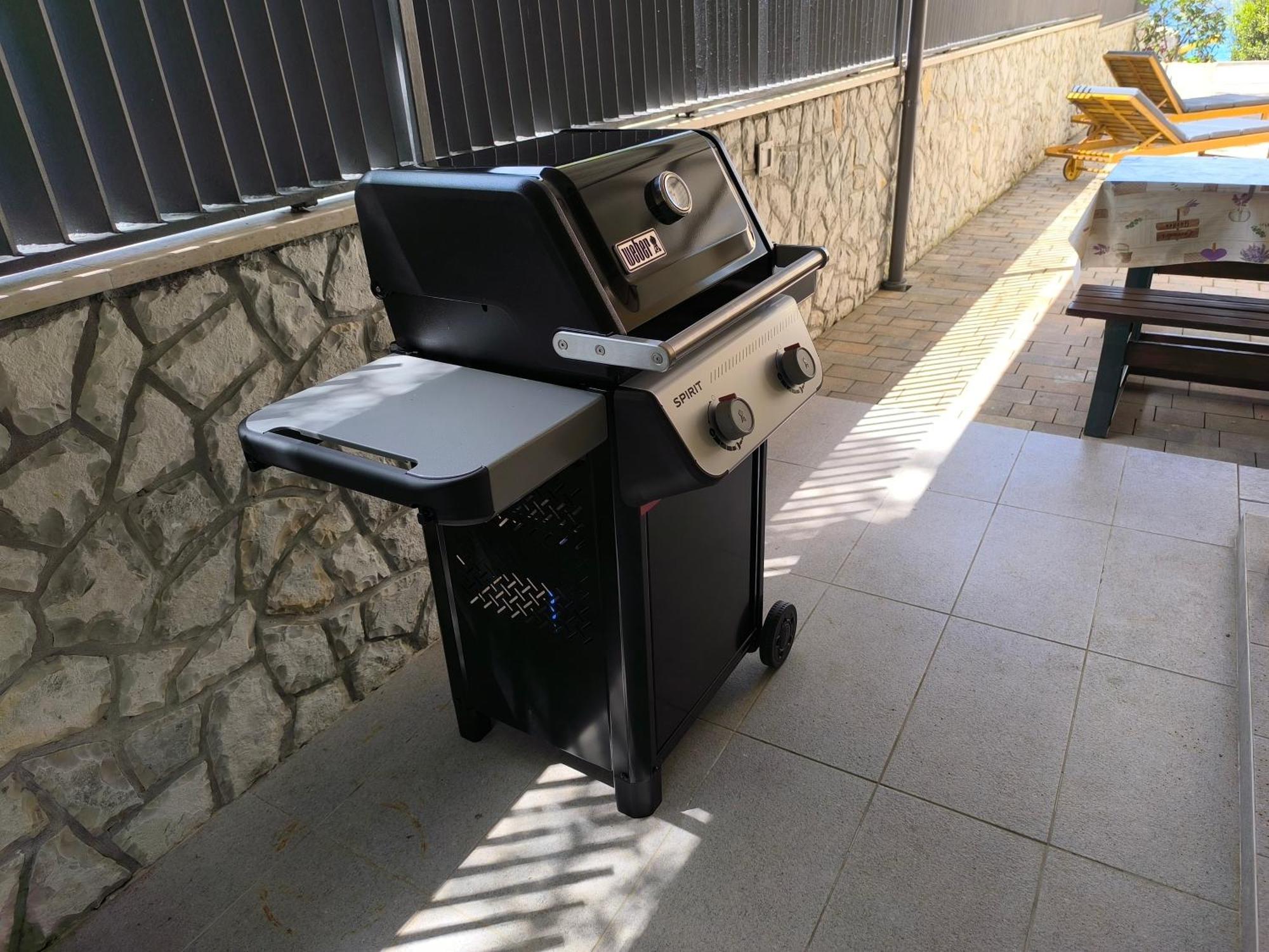 apartman Emili Malinska Exterior foto